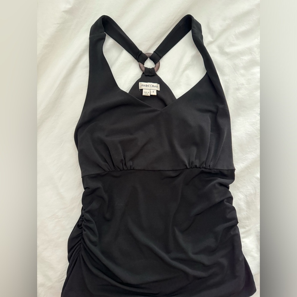 Andre Oliver size small black tank